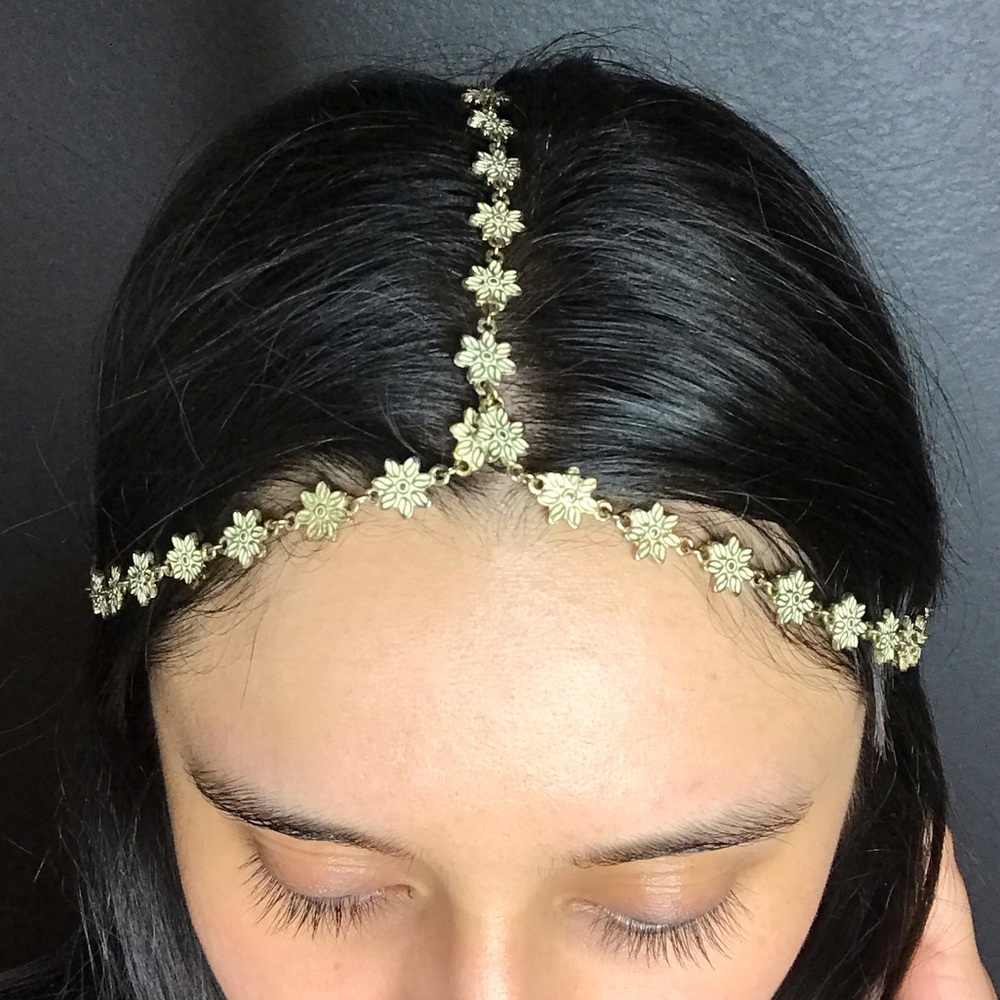 Forever 21 • Jewelry head piece